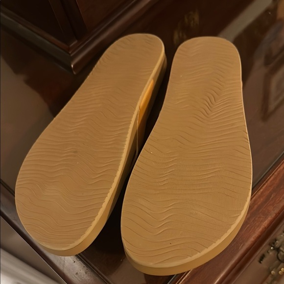 Reef Tan Flip Flops - Picture 2 of 3